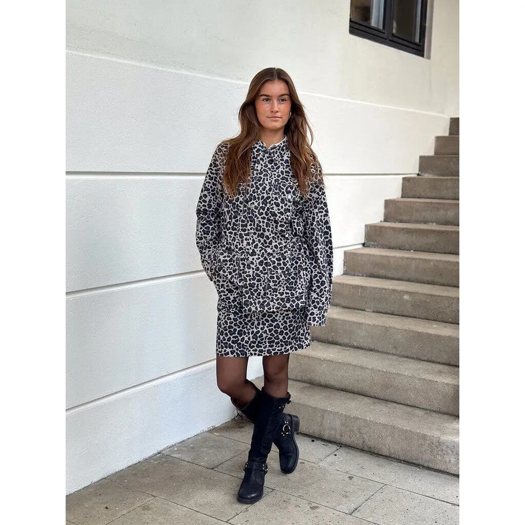 Jane leopard jacket / 100162 - Grey leo print