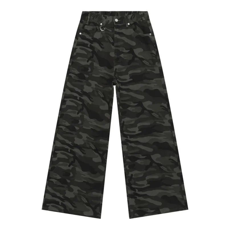 Relaxed Fit Wide-Leg Jeans